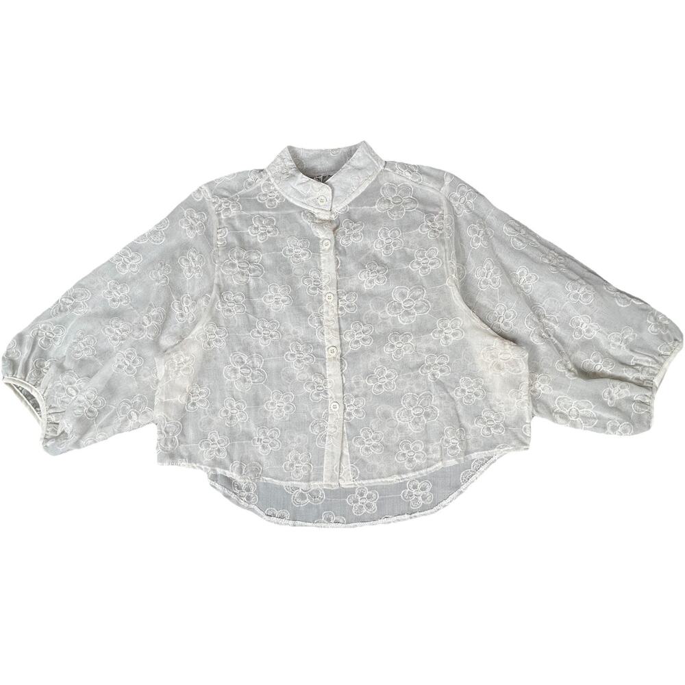 Fashion Classic ivory embroidered cropped button up balloon sleeve shirt w/stand